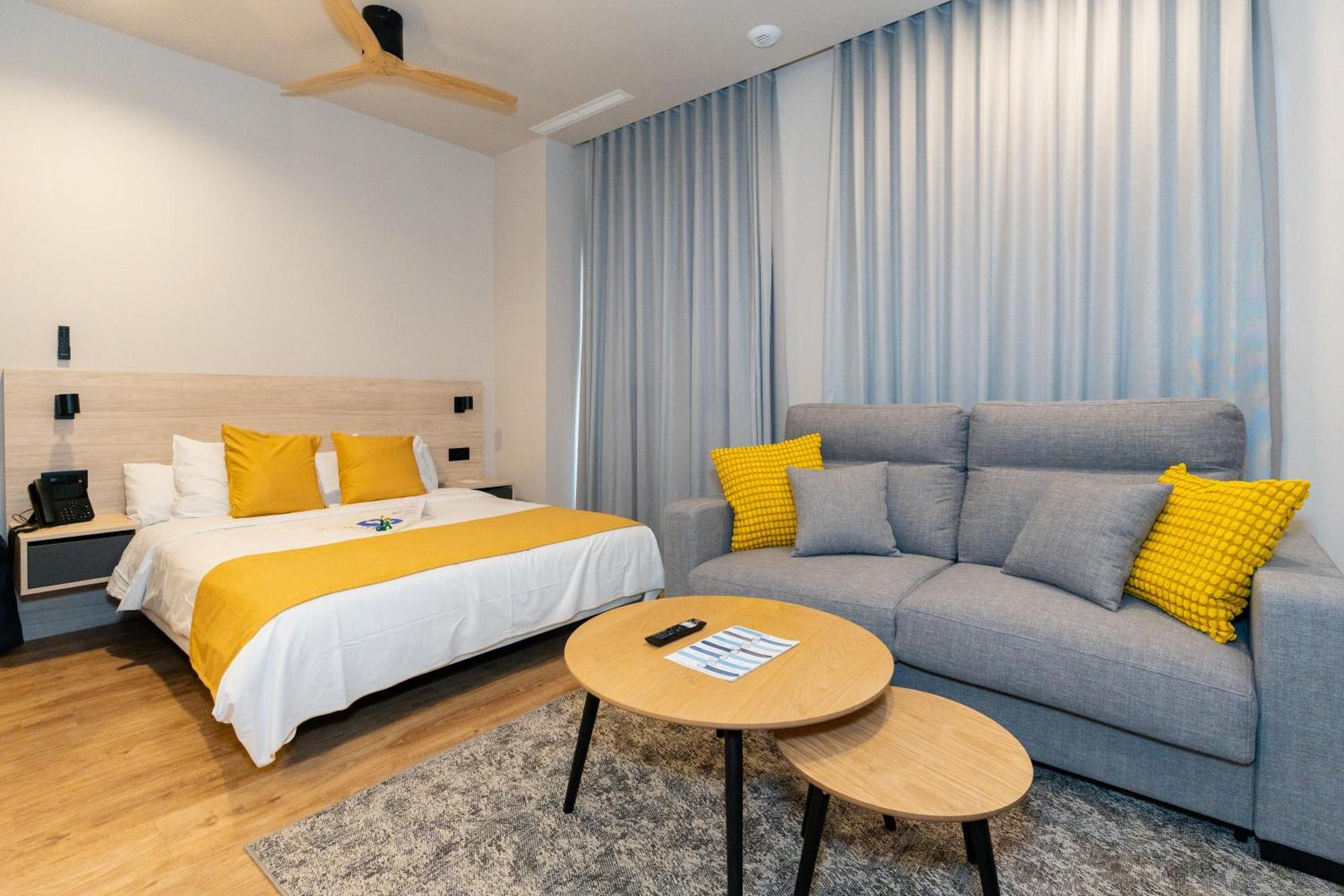 Dorm4You Arena 2 バレンシア エクステリア 写真